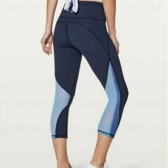 Lululemon Sz 4 Mix & Mesh 21" Leggings in Midnight - Picture 2 of 16